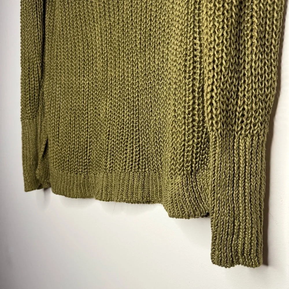 BANANA REPUBLIC 100% Linen Ribbed Olive Green Beachy Boho Vneck Knit Sweater
